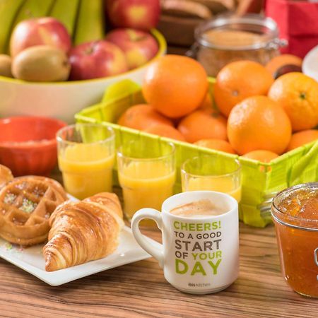 Ibis Styles Roanne Centre Gare Hotel Bagian luar foto