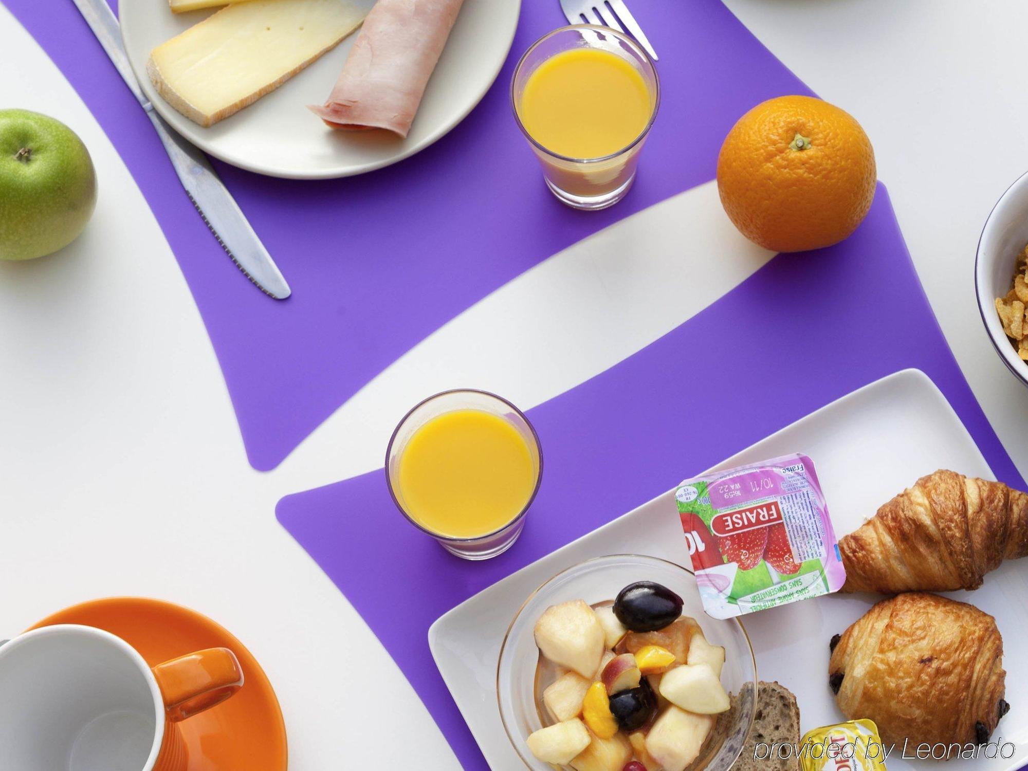 Ibis Styles Roanne Centre Gare Hotel Bagian luar foto