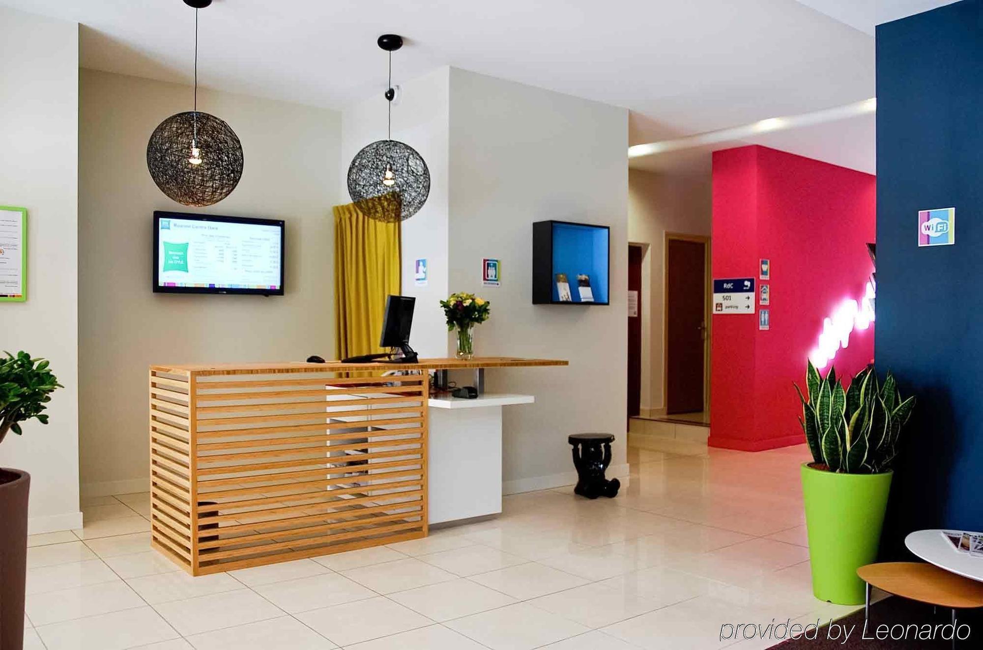 Ibis Styles Roanne Centre Gare Hotel Bagian luar foto