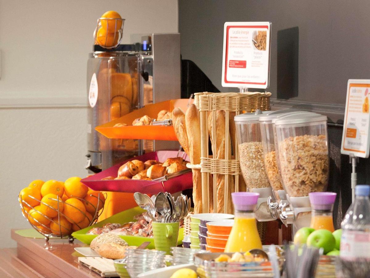 Ibis Styles Roanne Centre Gare Hotel Bagian luar foto